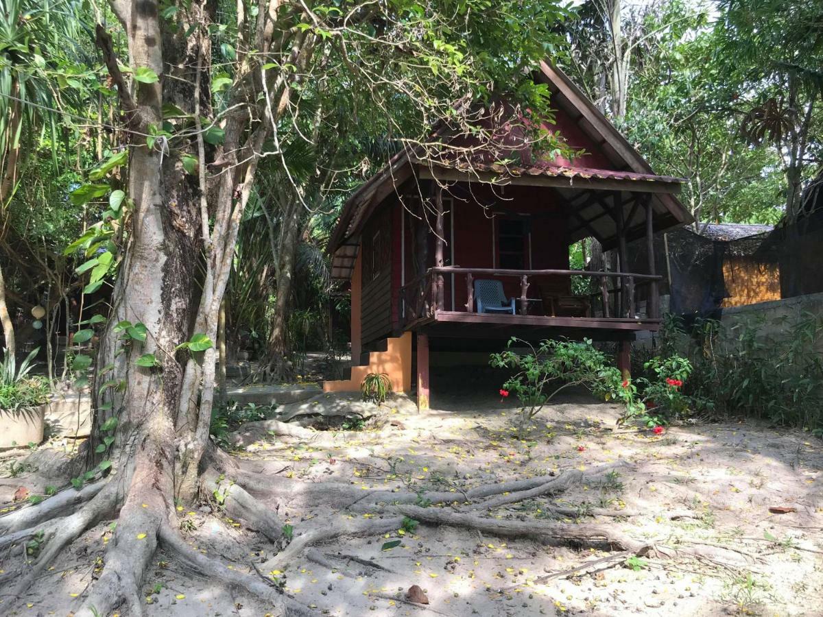 Goldkey Bungalow Koh Phayam Exterior photo